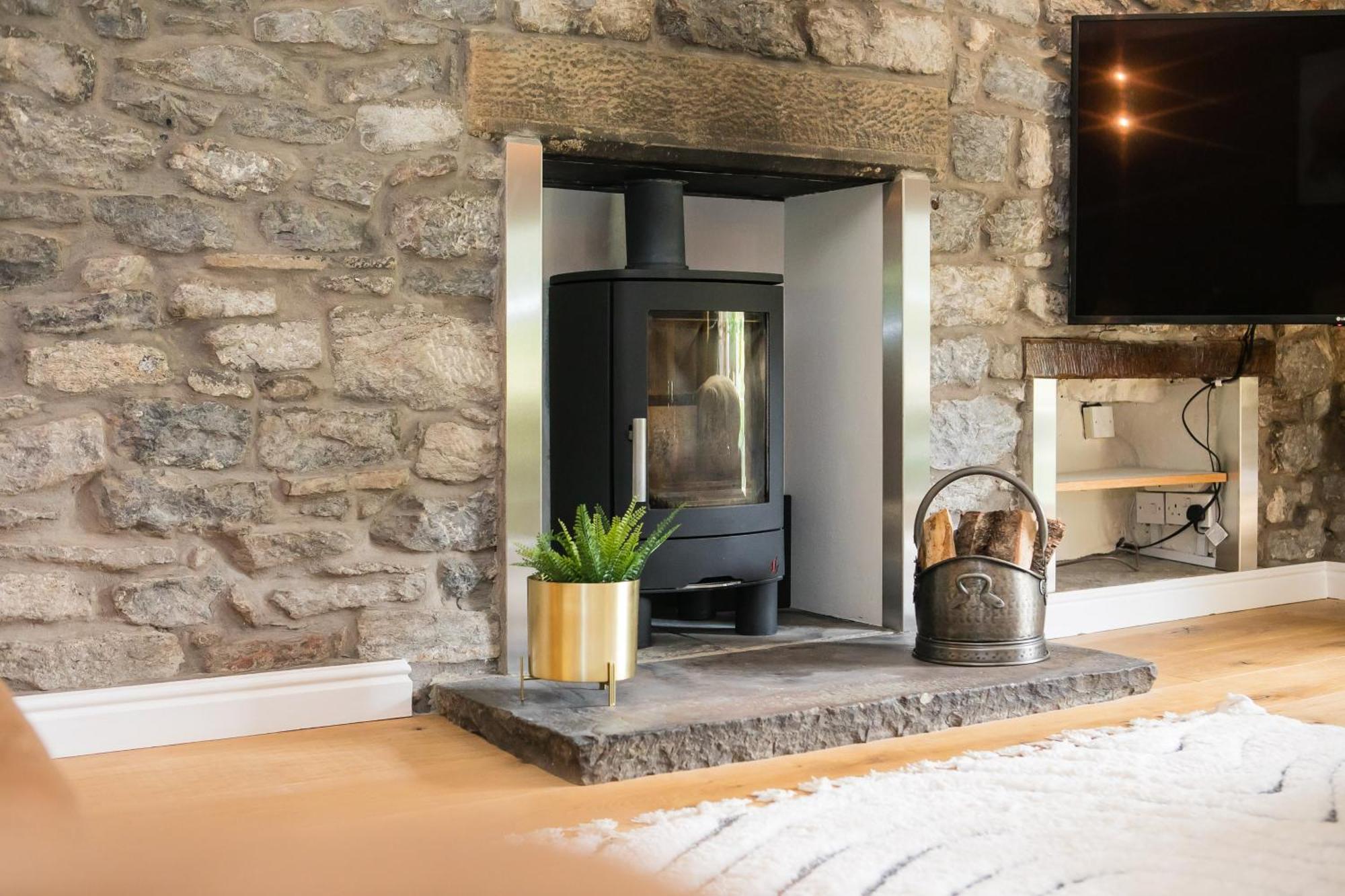 Candle House By Muse Escapes Vila Castleton  Exterior foto
